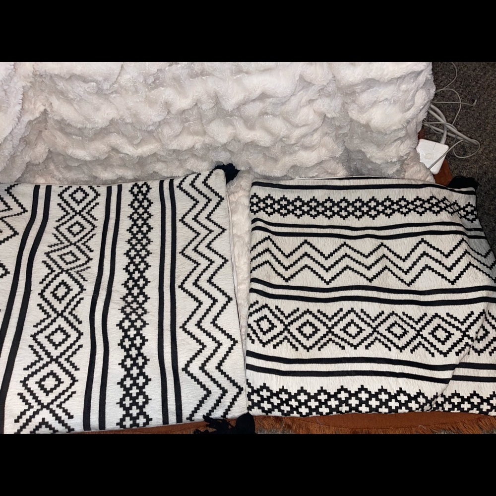 Boho Aztec pattern throw pillow cases pair